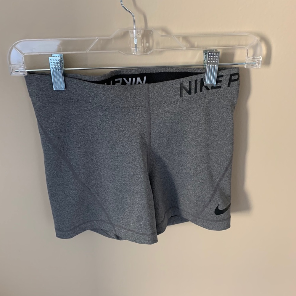 NWOT nike pros